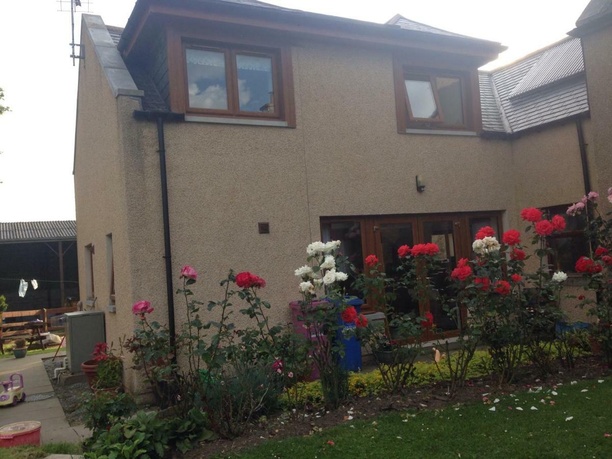 Meikle Ardrone Homestay Keith Extérieur photo